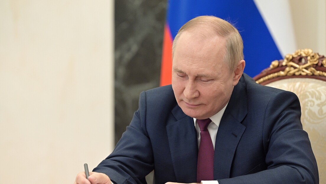 Šta otkrivaju potpisi svetskih lidera: Putin sve pažljivo analizira, Tramp nikome ne veruje