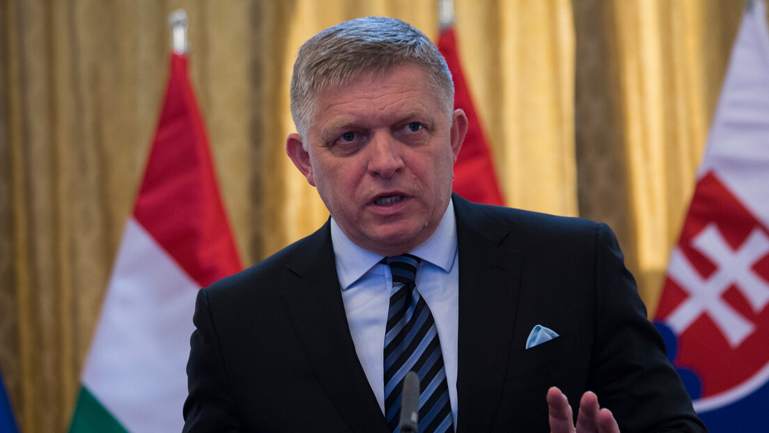 Fico: Nikada neću glasati za sankcije Rusiji koje štete Slovačkoj