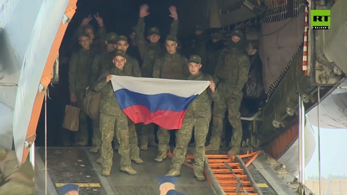 Prva grupa ruskih vojnika mlađih od 25 godina vraćena u Rusiju (VIDEO)