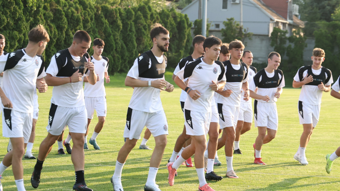Partizan upalio motore za novu sezonu, na prvoj prozivci bilo 20 igrača