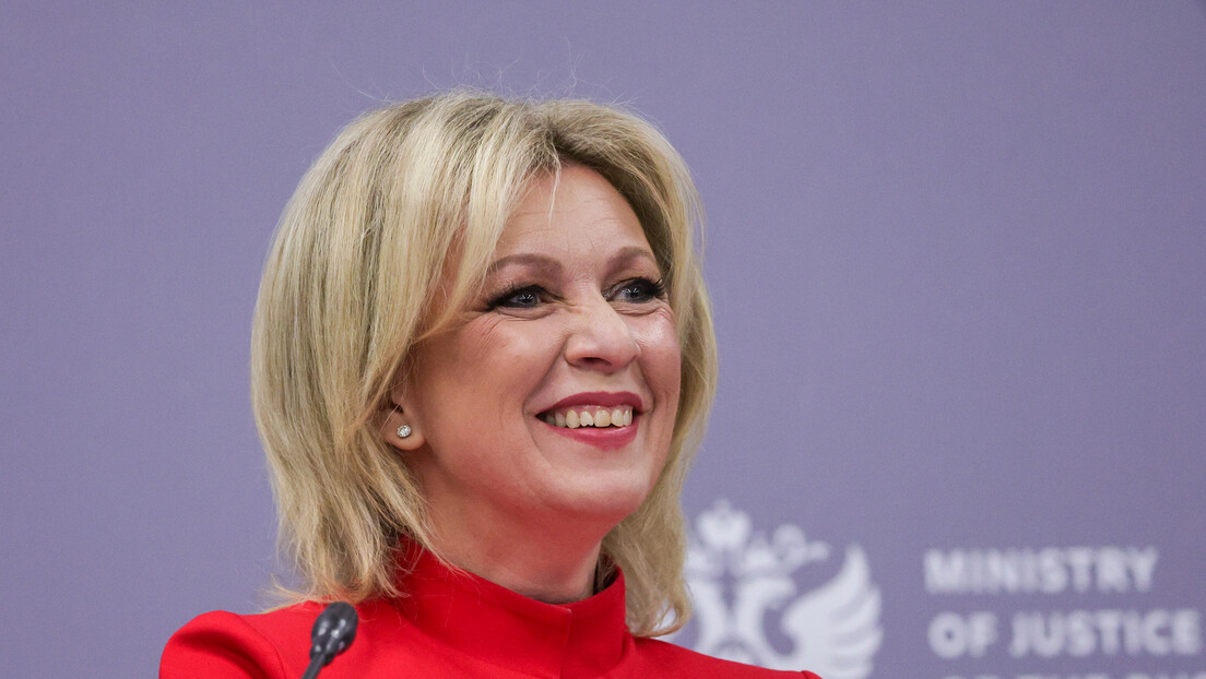 Uoči Dana Rusije: Zaharova odlikovana spomen-medaljom pokreta "Mi smo Rusi"