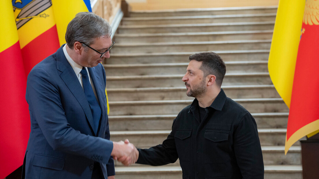 Zelenski u "četiri oka" sa Vučićem: Pozvao Srbiju da se pridruži obnovi Ukrajine