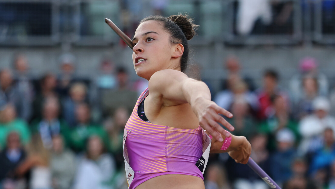 Adriana zablistala i osvojila drugo mesto na mitingu u Oslu