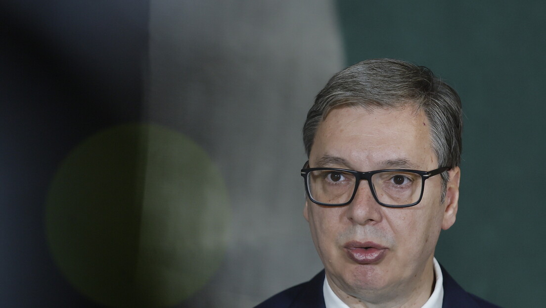 Vučić: Prva obojena revolucija bila u Iranu, sad to ponovo pokušavaju