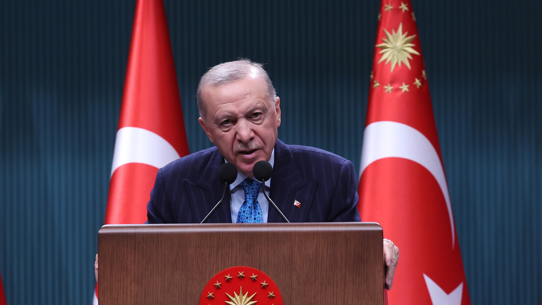 Erdogan na putu na samit NATO-a: Turska neće stati dok ne postignemo mir između Rusije i Ukrajine