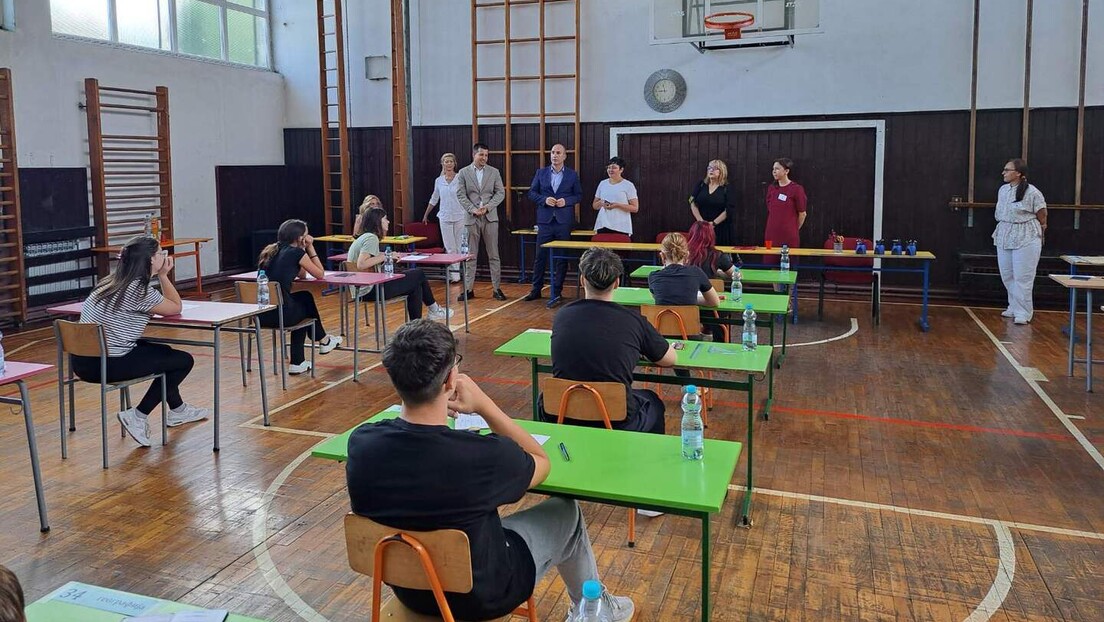 Ministarstvo prosvete: Lažna rešenja testova na društvenim mrežama, ispit prošao regularno