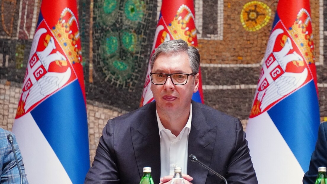 Vučić tokom noći na sastanku sa bezbednosnim službama: Očekuje se nastavak hapšenja