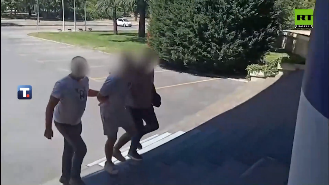 Шесторо ухапшених због позива на насилну промену уставног уређења, акција полиције и даље траје