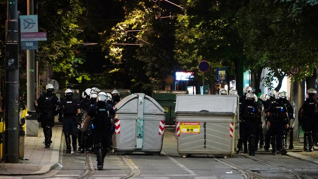 Kontejnerima blokiran saobraćaj na više mesta u Beogradu, oglasilo se Ministarstvo pravde
