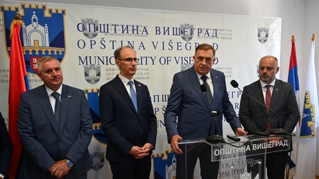 Манифестација "Сусрет на Дрини": Мацут са Додиком и Вишковићем у Вишеграду