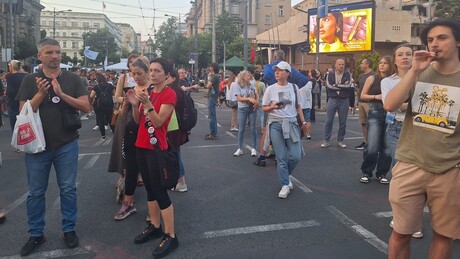 Nastavljen protest neformalne grupe "Pobunjeni univerzitet" ispred Vlade Srbije