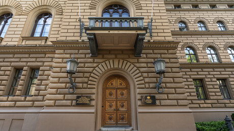 Песков: Летонија је опседнута русофобијом, здрав разум је нестaо