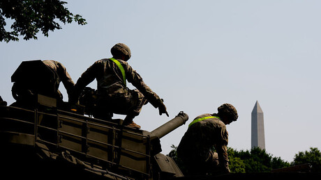 Tenkovi na ulicama Vašingtona: Kako Tramp slavi rođendan (armije SAD)