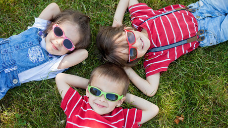 Roditelji, budite oprezni kada detetu kupujete naočare za sunce