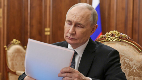 Директор Ростеха поднео извештај Путину: Константно надограђујемо наше оружје