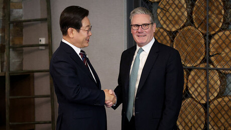 Не зна ни с ким се рукује: Како се британски премијер (опет) избламирао у Канади (ВИДЕО)