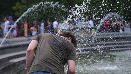 Tropski talas žari i pali: Sunčano i toplo, najviša dnevna do 36 stepeni
