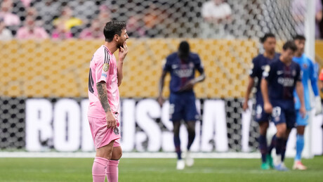 PSŽ se "pokerom" osvetio Mesiju, "sveci" u četvrtfinalu