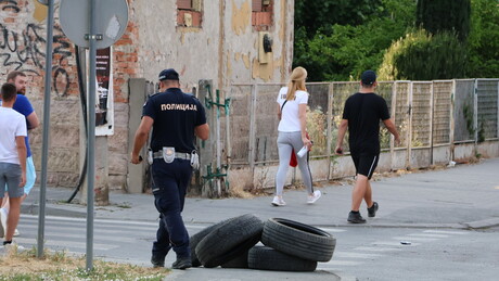 Učesnici blokada dve raskrsnice u Čačku se razišli, u Zemunu policija omogućava saobraćaj