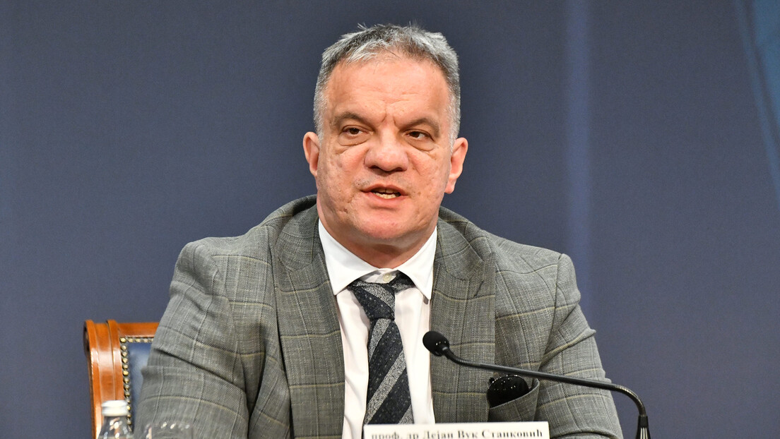Ministar prosvete objasnio zašto prati RT i Sputnjik