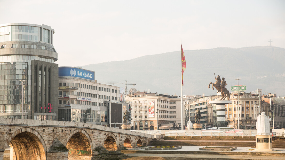 Premijer Severne Makedonije se (brzo) predomislio: Nema poreza za samce