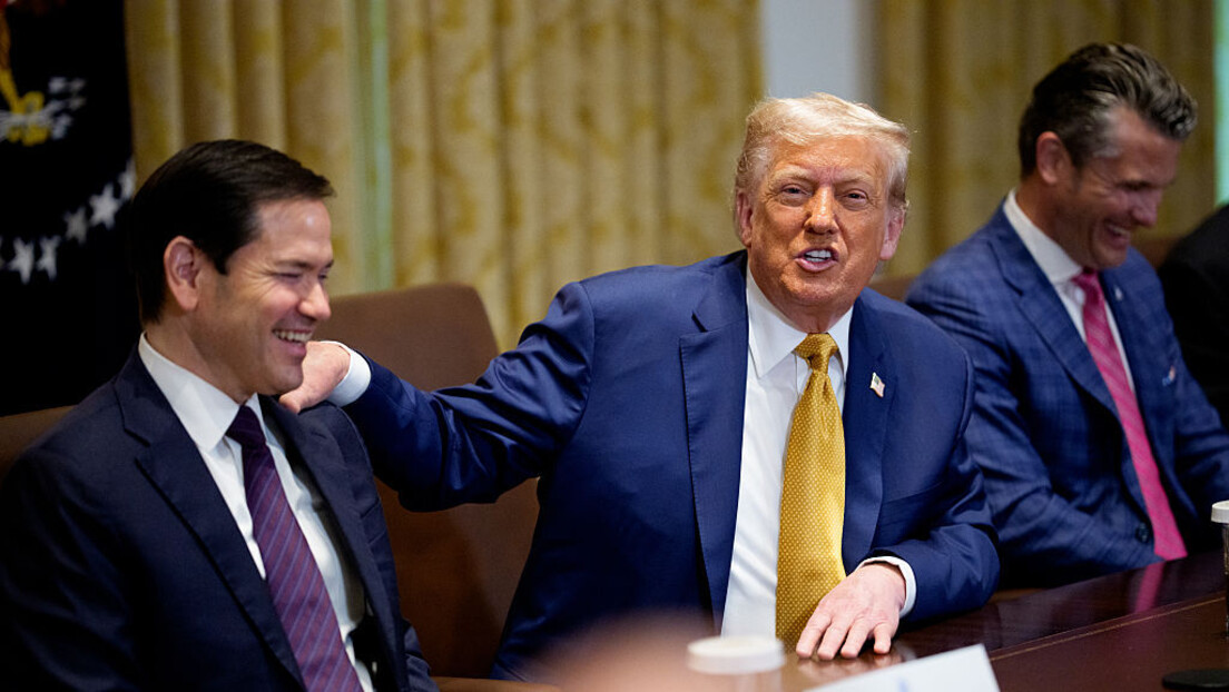 Igrokaz američke administracije oko oružja za Ukrajinu: Hegset krišom obustavio isporuke?
