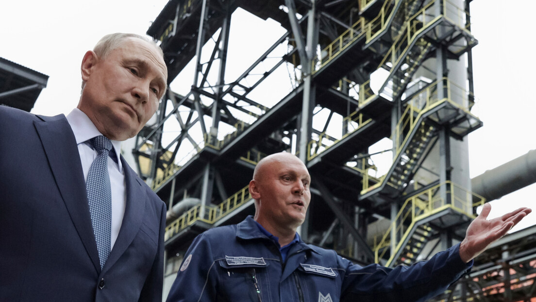 Putin u inspekciji: Obišao industrijsku zonu u Magnitogorsku