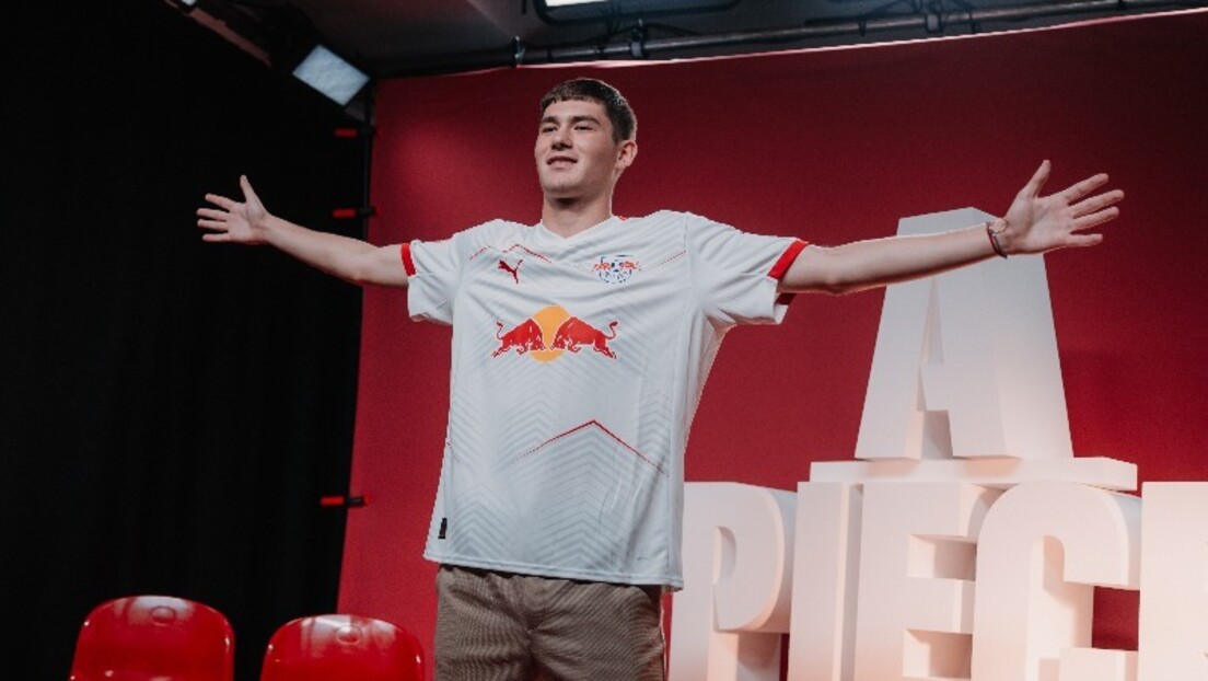 "Srpski Mesi" predstavljen u Lajpcigu, Maksimović zadužio dres "crvenih bikova"