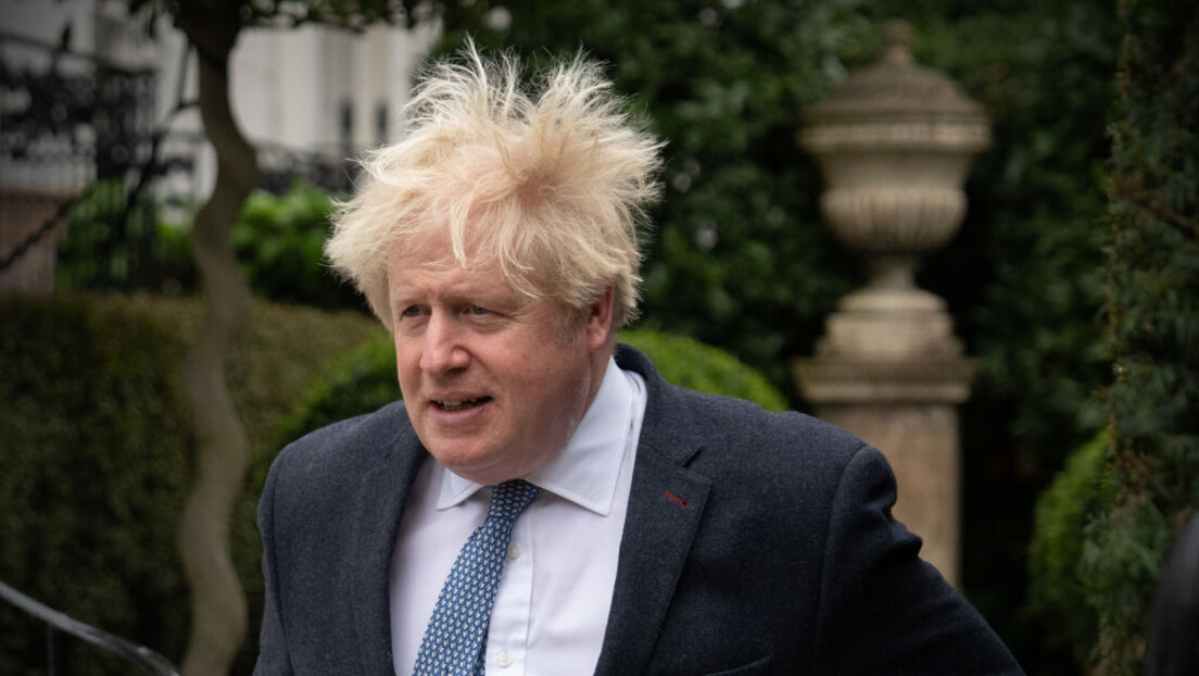 Boris Džonson i pab diplomatija: Zašto Britanci više ne plaču za Ukrajinom?