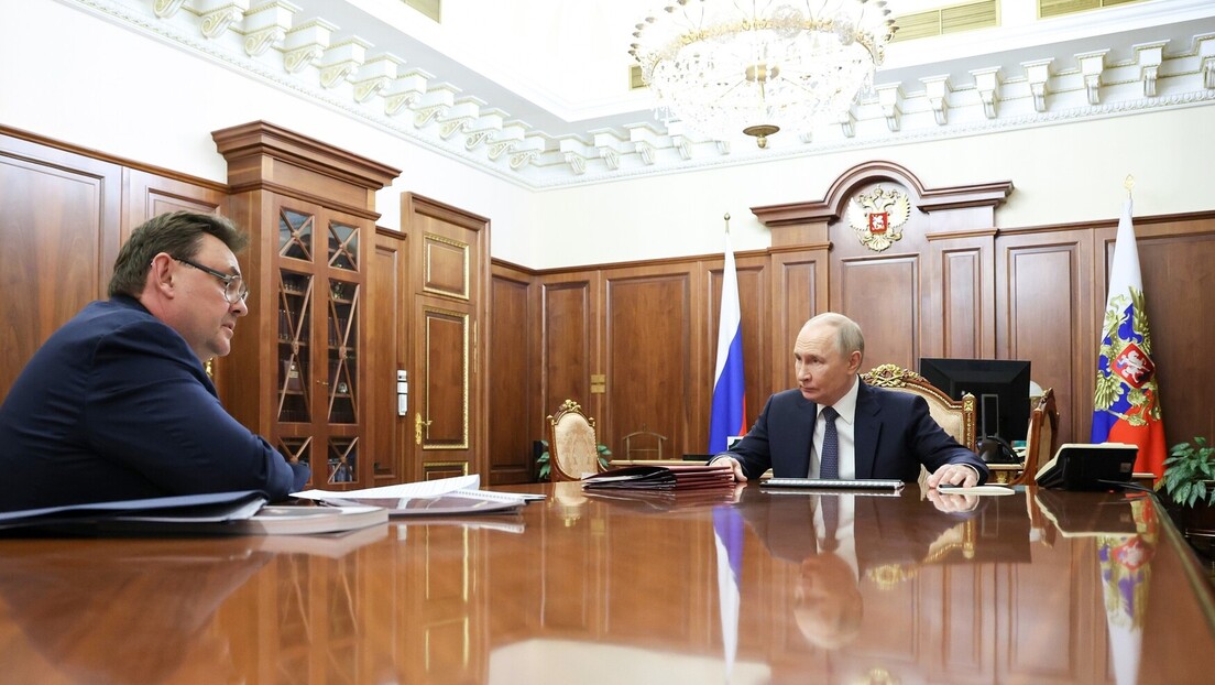 Putin s ministrom pravde: Rusija teži liderstvu u svetskoj pravnoj areni