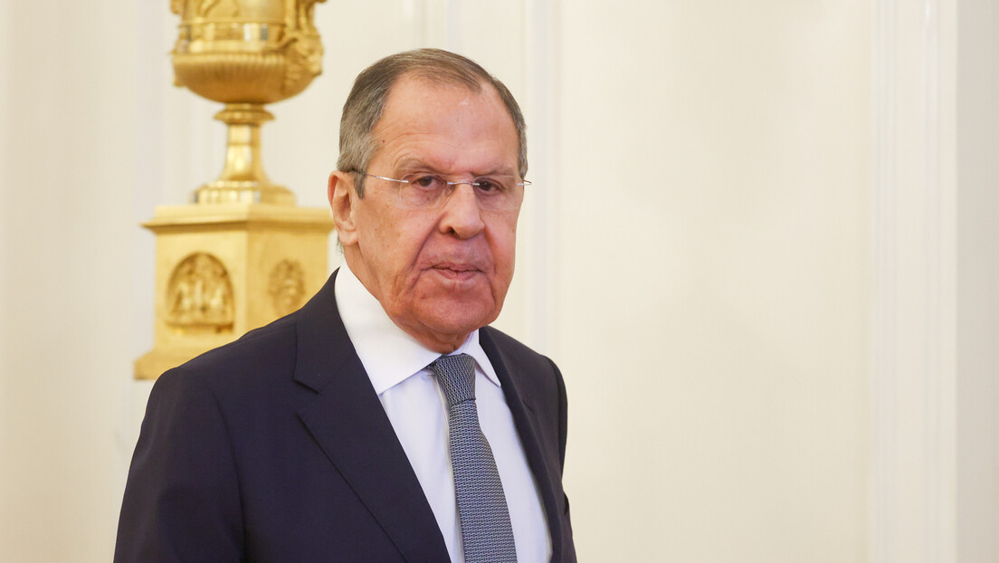 Lavrov: Evropa je pomahnitala, Tramp ima razuman pristup