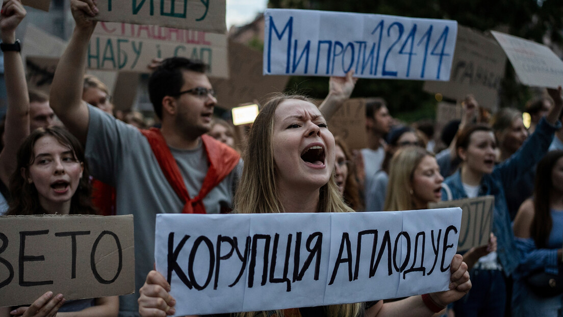 Protesti u Ukrajini zbog novog zakona: "Kapitulacija pred korupcijom"