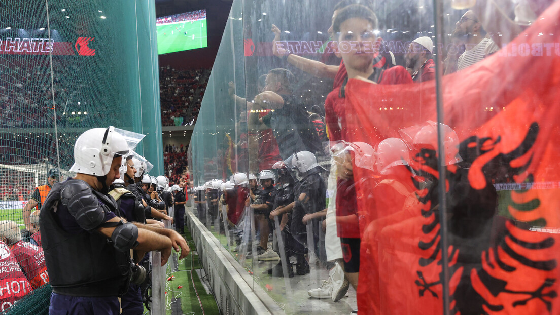 FIFA kaznila Albance zbog divljanja huligana na meču sa Srbijom – i novac, i zatvaranje dela stadiona