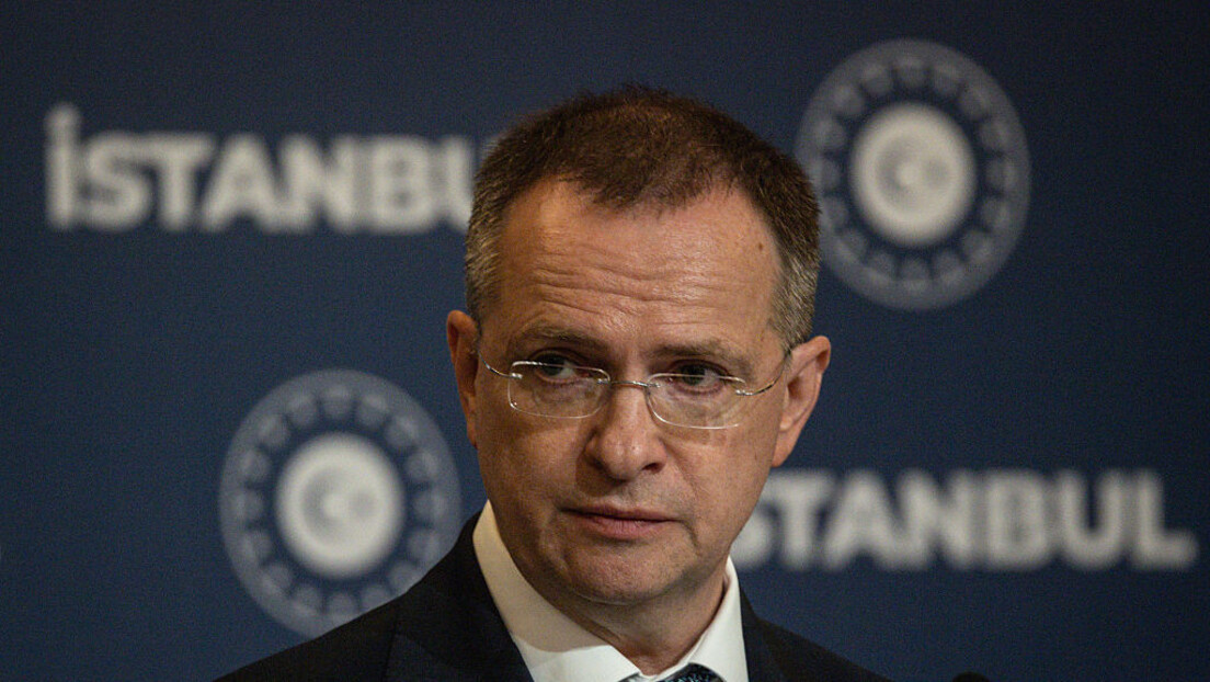 Medinski objasnio zašto Ukrajina politizuje vraćanje dece iz Rusije