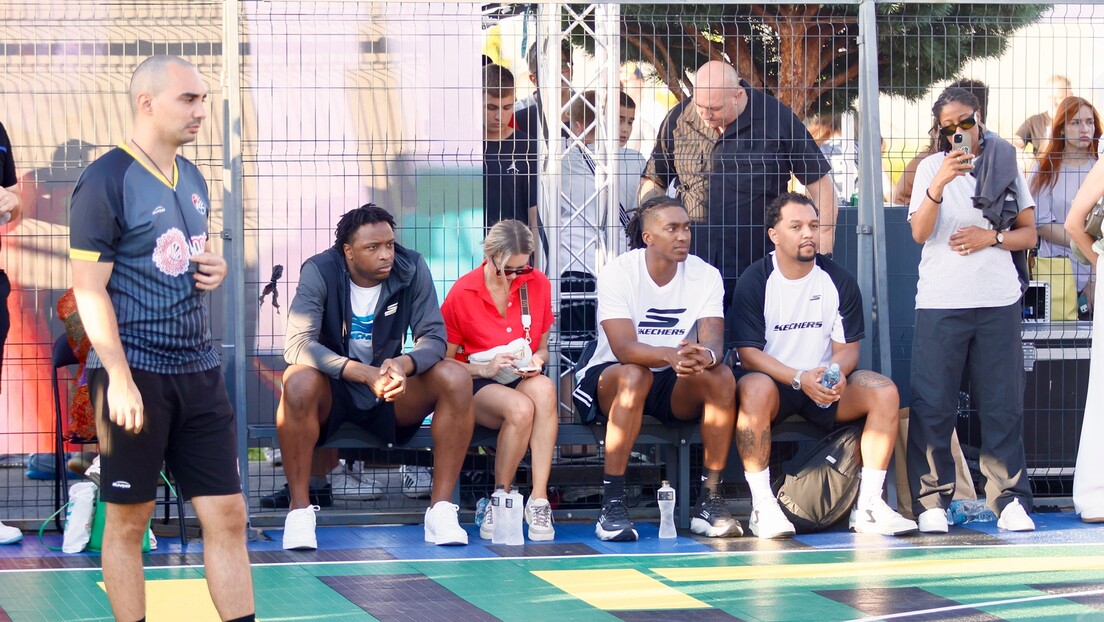 NBA zvezde posetile Beograd, Anunobi i Man se družili sa navijačima 