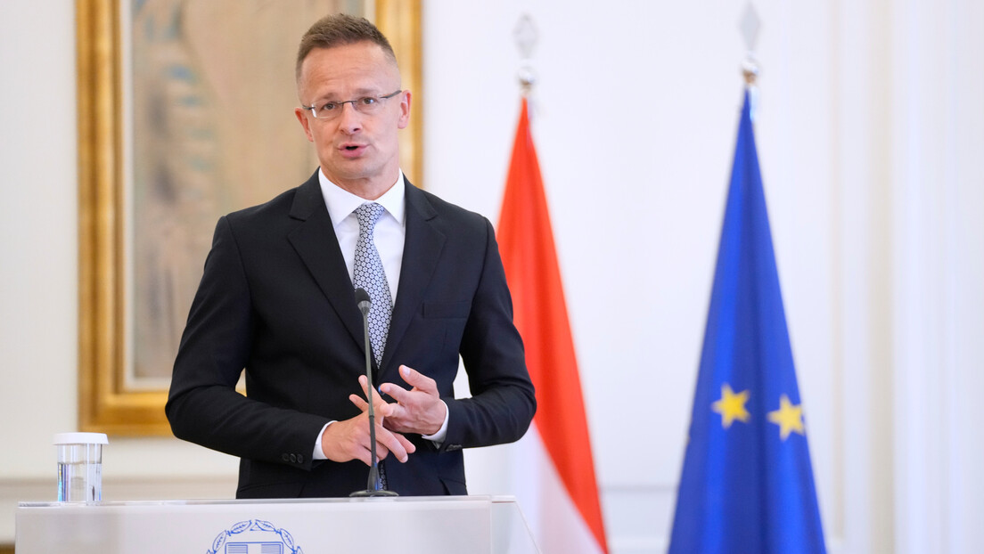 Sijarto oštar prema EU: Fon der Lajen dva puta poražena u jednoj nedelji