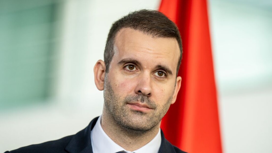 Istraživanje utvrdilo: Polovina Crnogoraca nikome ne veruje, objavljeno šta ih najviše zabrinjava
