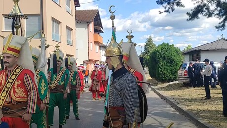 Kad Turci marširaju: "Osmanski" orkestar na proslavi u BiH (VIDEO)