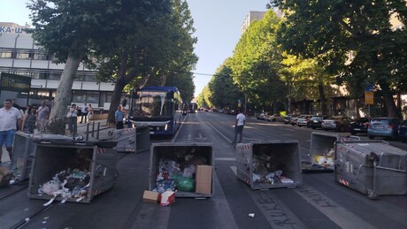 Ponovo počelo blokiranje ulica u Beogradu, saobraćaj u prekidu