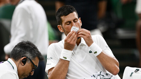 "Узео сам чаробне пилуле и победио": Ђоковић открио шта га је мучило на Вимблдону