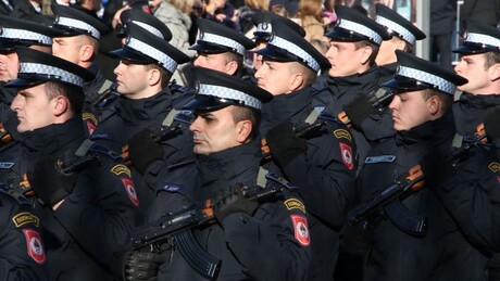 Zakon o pomoćnom sastavu policije pred parlamentom Srpske: Sarajevo i Šmit kritikuju