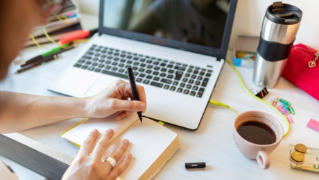 Јесу ли леворуки људи заиста креативнији од десноруких