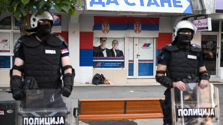 Огласио се МУП: Колико је људи синоћ приведено