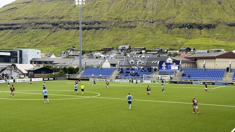 Zvezdi "bliži" Gibraltar od Farskih Ostrva, Linkoln pobedio Vikingur