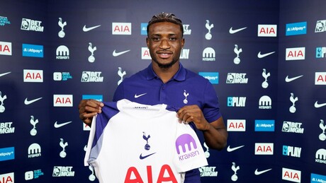 Kudus ostao u Londonu, ali promenio boje