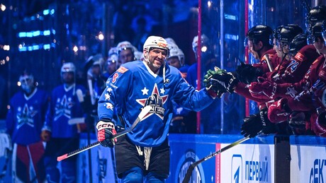 Овечкин заиграо у "Утакмици године" у Москви, спектакл у режији звезда НХЛ-а и КХЛ-а