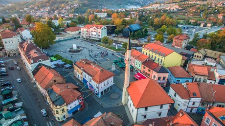 Tuzla: Uhapšene dve osobe zbog sumnje da su oskrnavile hram Uspenja Presvete Bogorodice