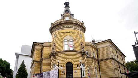 Одблокиран СКЦ, од студената у блокади затражено да се иселе са Филолошког факултета у Београду