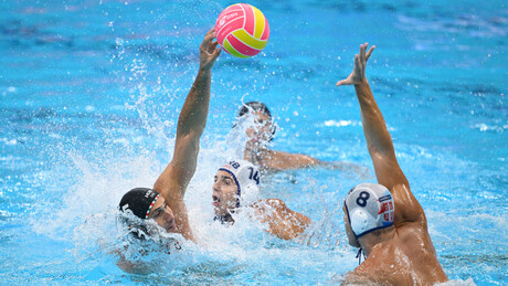 Srbija neprepoznatljiva protiv Mađarske – "delfini" ostali bez finala Svetskog prvenstva!