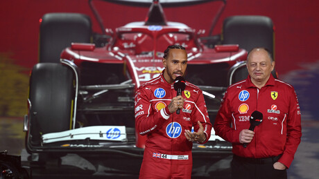 Ферари не зна за победу у 2025, али продужио уговор директору Васеру